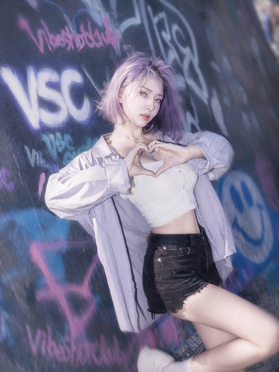 Portrait Realistic Graffiti Neon City Dreamy